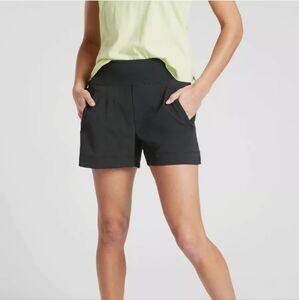 Athleta Black Trekkie north shirt size 6